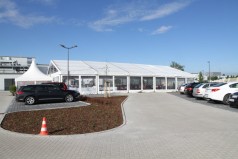 Festzelt: 15m breit x 40 m lang