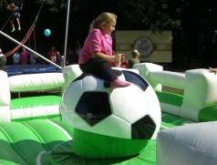 Fussball Rodeo / Rodeo Fußball / Bullriding / Bull Riding / Bullen reiten / Hüpfburg