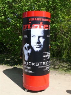 Laufende Litfaßsäule , Werbe Aktion