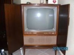 70er Jahre Fernsehschrank und Fernsehtisch, TV, Television, Tisch, Fernsehgerät