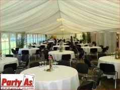 Sie feiern, wir kümmern uns die Details.