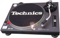 Technics SL1210 MK2 Plattenspieler