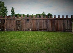 mobiler Zaun, Zaunelemente, Mauern Holzpalisade
