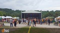 Bühne 10m x 7m mit Überdachung 11m x 8m