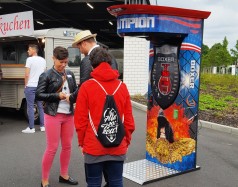 Boxautomat / Boxen / Kraftmesser / Kirmes / Jahrmarkt / Box Automat