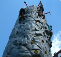Klettermassiv / Kletterwand / Kletterfels / Klettern / Climbing / Berg / Mountain / Alpenkraxeln