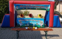 Milchkübelwerfen