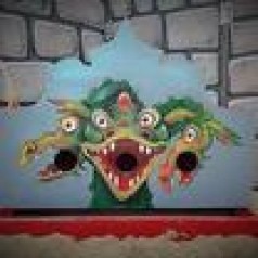 Wurf Spiel Drachen Maulwerfen Kinderspiele Jahrmarktspiele Mittelalterfest