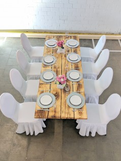 Rustikaler Holztisch aus alten Bohlen / Vintage Esstisch / Banketttisch, flambiert