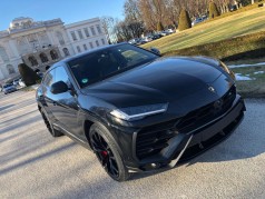 Lamborghini URUS – Fahren Sie den neuen Lambo-SUV – Zustellung möglich!