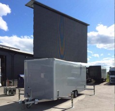 mobile LED Wand, Videowall-Anhänger mit 5m x 3m hochauflösender Videowand Public Viewing WM 2026