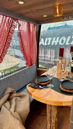 6er Skigondel Gondel Berggondel Hütte Alm für Ihr Event mit  Altholz Ausbau, Tisch, Heizung,..