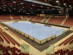 Rundumbande – optional mit Kunstrasen