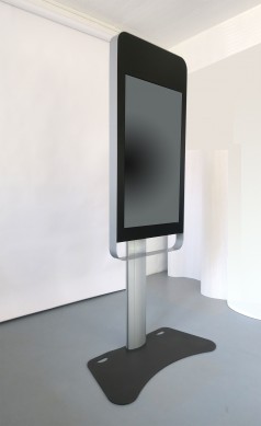 Monitorsäule mit 50″ Touchscreen – schwenkbar