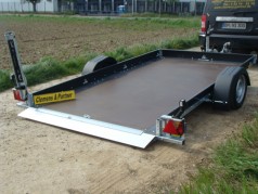 Absenkbarer Autotransporter 1800 kg gebremst Jacky 100 km/h 3150 x 1800 x 150 mm Nutzlast ca. 1335kg