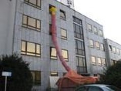 5 Schuttrutschen mit Trichter ca. 5 m Höhe Schuttrutsche bis auf 10 Rutschen erweiterbar ca. 10 m