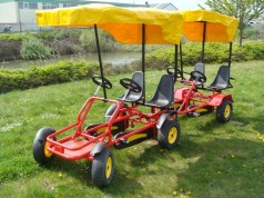Clipper mit Anhänger + Sonnendach / 4 sitzer oder mehr Gokart