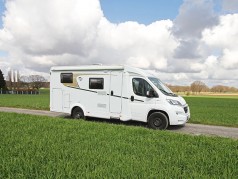 Wohnmobil Carado V337