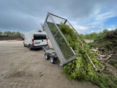 2700kg Kippanhänger Kipper Anhänger Heckkipper mieten 276 x 170cm