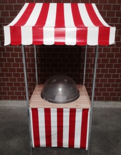 Zuckerwatte / Marktstand / Zuckerwattestand / Jahrmarkt / Funfood