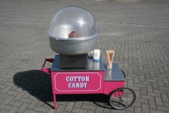 Zuckerwattewagen / Zuckerwatte / Funfood / Jahrmarkt / Kindergeburtstag