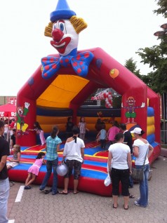 Hüpfburg Clown / Springburg / Luftkissen / Luftburg