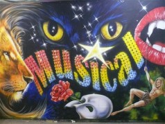 Bühnenbild Musical , Musical Dekoration