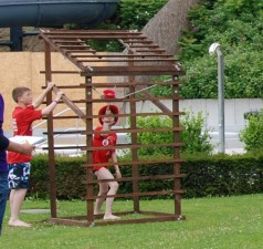 Wasserbombenschleudern, Wasserbombenschlacht