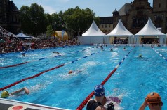 Mobiles Schwimmbecken – Mobile swimming pool