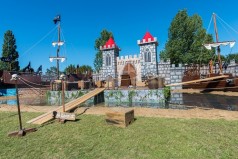 Hafenanlage, Hafen, Hafenkulisse, Bühnenkulisse, Piratendekoration, Hafenbühne, Bühne