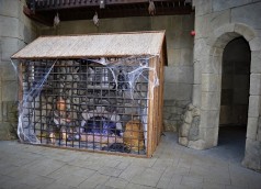 Kerker mit Häftling , Halloween Dekoration , Piraten Dekoration , Mittelalter Dekoration