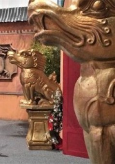 Tempelwächter – Löwe Figur