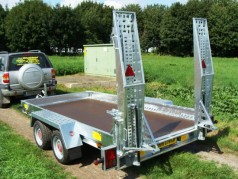 Baggertransporter Maschinentransporter 3.500 kg gebremst 3600 x 1800 x 200 Nutzlast ca. 2.650 kg