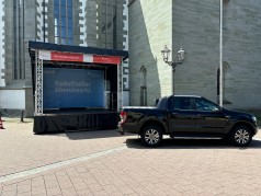 Trailerbühne / Anhängerbühne 4,40m x 3,75m, Stagemobil S