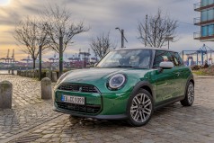 Mini Cooper 3-Türer, 115kW (156PS), Lenkradheizung