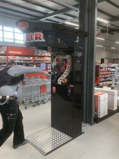 BOXAUTOMAT / BOXER / KRAFTMESSER
