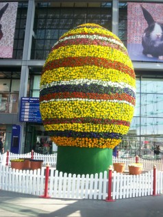 Das größte transportable Osterei der Welt , Oster Dekoration