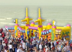 Hüpfburg Piratenschiff