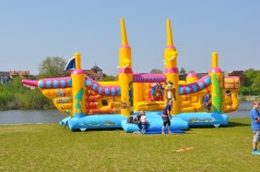 Piratenschiff &#8211; Hüpfburg mieten