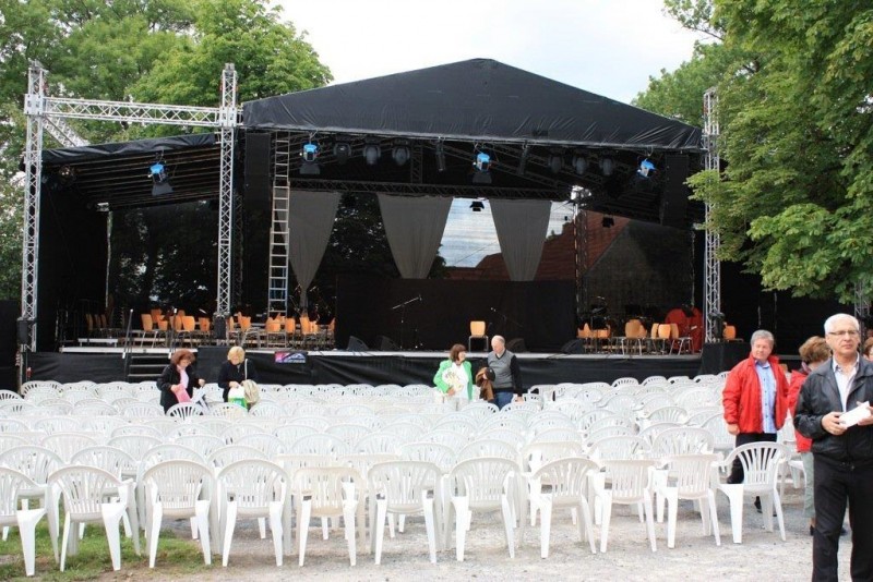 Bühne 12x10 m – Thumbnail 6