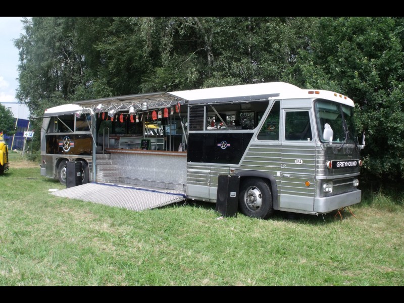 GREYHOUND Partybus, Getränkewagen, Cocktailbar, Bar Bus, Tresenbus, Roadshow, Promotion – 4