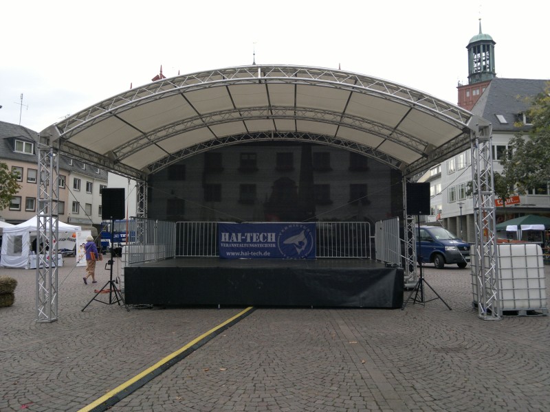Rundbogenbühne 8m x 6m – 2