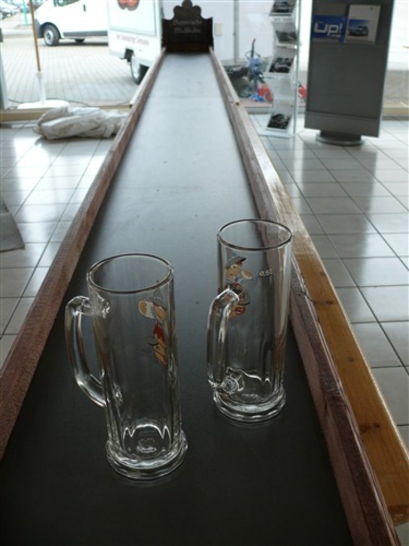 Masskrug Rutsche, Bierkrug schieben, 
