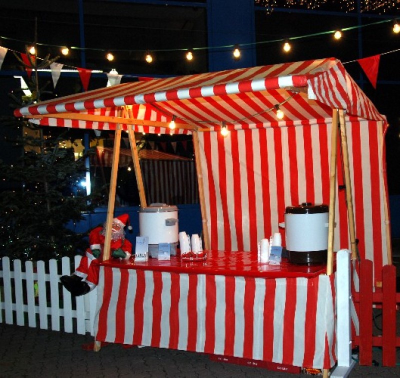 Glühweinstand für den Weihnachtsmarkt - Glühweinkessel