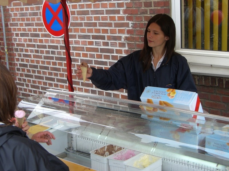 Eisstand / Marktstand / Eis – 2
