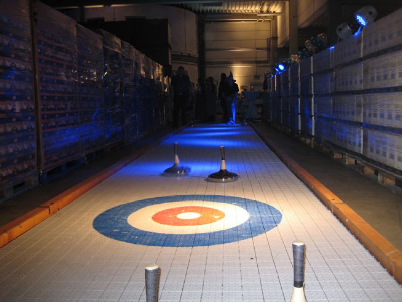 Eisstockbahn / Eisstockschiessen / Fun Curling / Curlingbahn