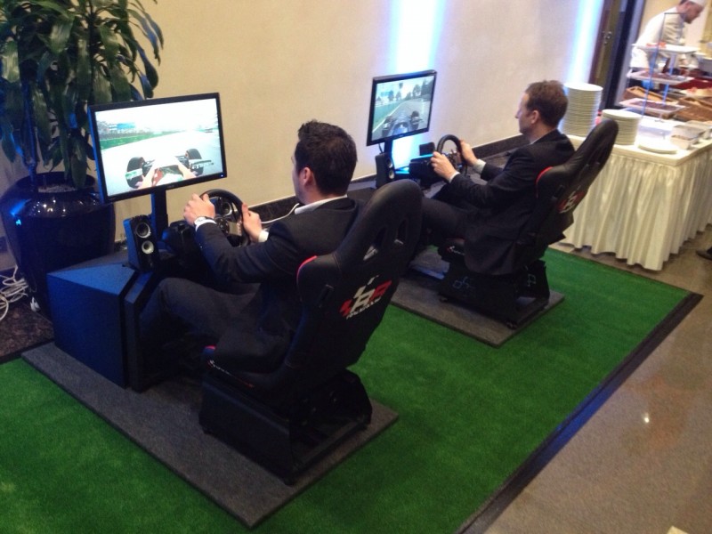 Racing Seat / Rennsitz / Renn Simulator / Formel 1 Simulator 