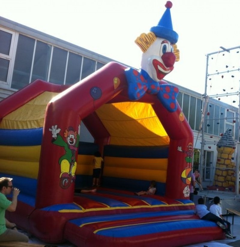 Hüpfburg Clown / Springburg / Luftkissen / Luftburg – 2