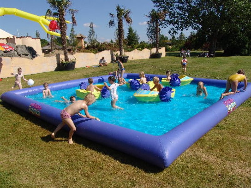 Zorbingbälle und mobiler Pool – 4