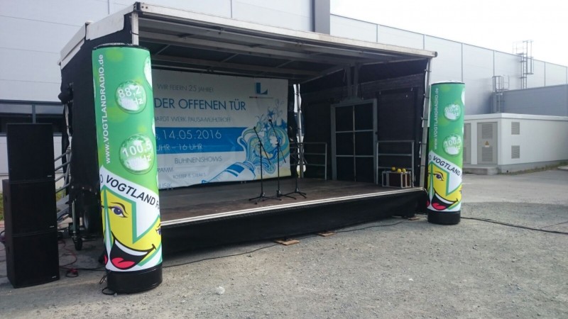 Veranstaltungsbühne / Mobile Trailer Bühne / Stage 6x4m – 4